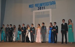 Miss Preuniversitaria 2011 Laurian