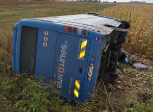 autobuz rasturnat la Hudum