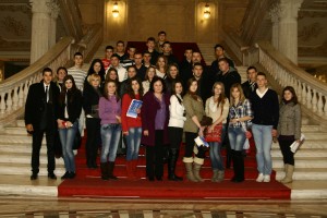 Elevii de la Colegiul Tehnic in Parlament