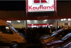 aglomeratie la kaufland