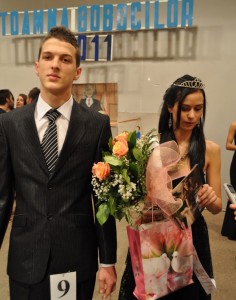 Andrei Miron si Bianca Voroneanu, castigatori Miss Boboc 2011 Grup Scolar Alexandru cel Bun