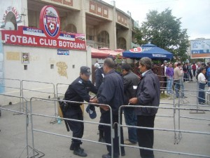 jandarmi la Stadionul municipal