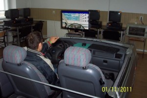 simulator auto Liceu Sendriceni