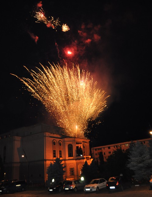 foc artificii de pe Teatrul Mihai Eminescu