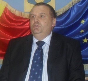 prefectul Adrian Constantinescu