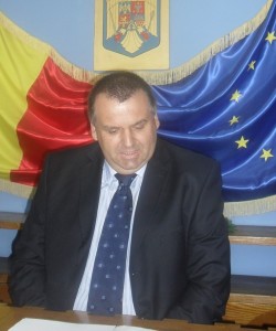 prefectul Adrian Constantinescu