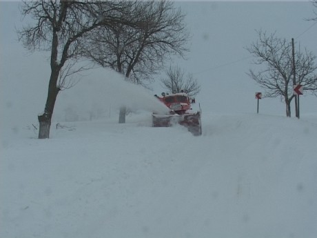 autofreza deszapezire Botosani