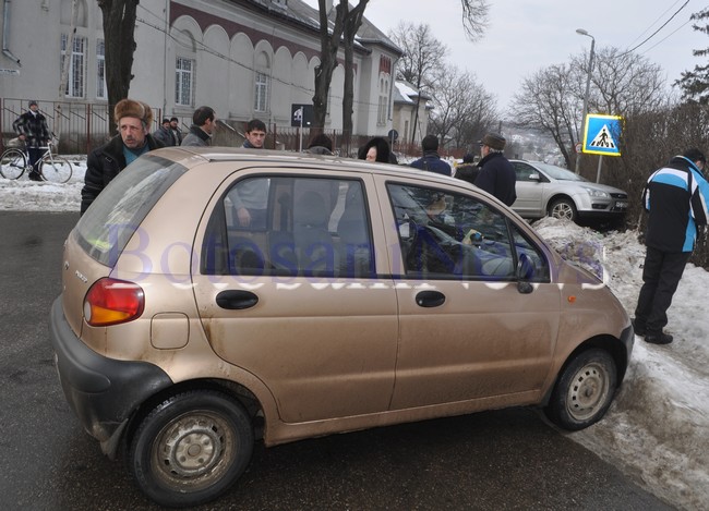 accident in intersectia de la scoala 1 Botosani