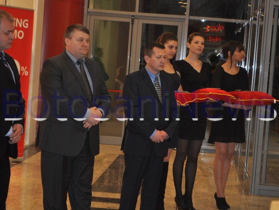 inaugurare mall Botosani cu oficialitati