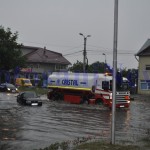 Inundatii pe Imparat Traian, la intersectie cu Octav Onicescu Botosani