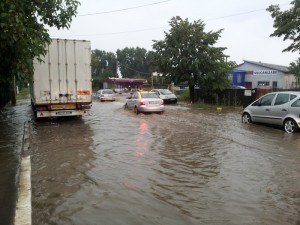 inundatii pe strada Pacea-Botosani