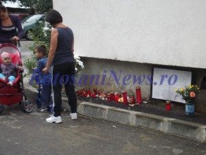 altar in memoria lui Razvan, copilul calcat de masina