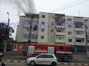 incendiu bloc primaverii