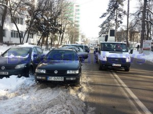 masini parcate pe strada Marchian Botosani