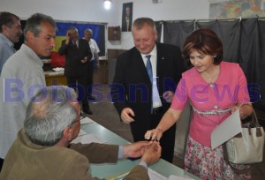 alegeri- Cristian Roman si sotia la vot- Botosani