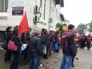 protest salariati posta botosani1