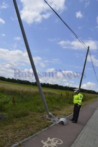 stalp de iluminat cazut lebada botosani3