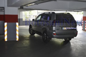 toyota land cruser parcat neregulamentar mall1