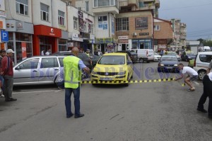 accident taxi parcare brd botosani1