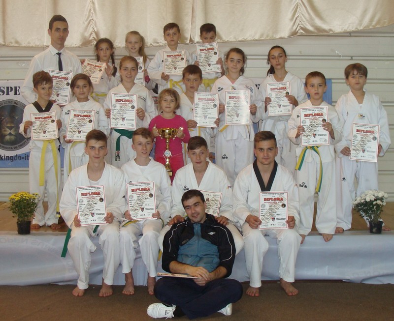 Copii de la CS Total Taekwondo Botosani