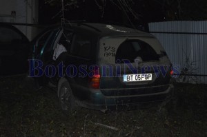 accident corni masina intrata in curte botosani1