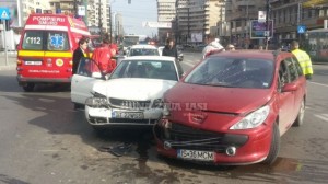 accident in is cu masina de botosani audi pegeout