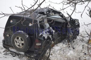 mitsubisy pajero izbit in copac roma botosani