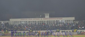 spectatori stadionul municipal botosani2