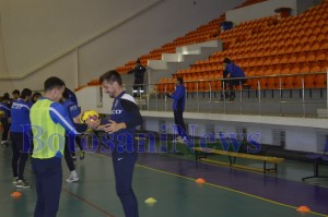 antrenament fc botosani in sala polivalenta1