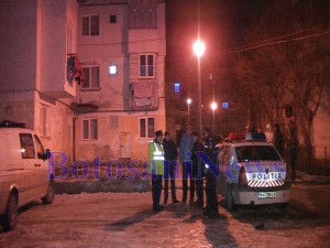 politie la bloc crima preot botosani4