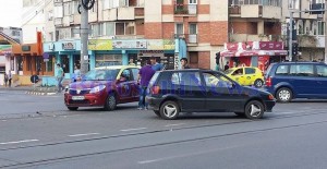 accident cu taxi Calea Nationala- Octav onicescu Botosani