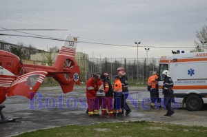 ambulanta elicopter smurd femeie targa3