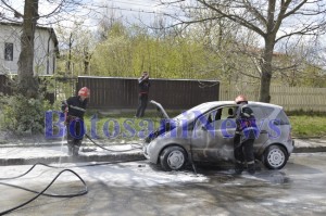 mercedes incendiu pompieri