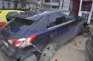 mitshubishi accident octav onicescu botosani2