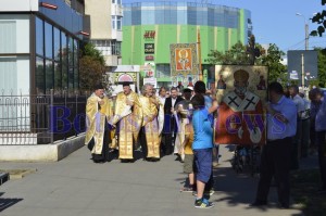 procesiune biserica ploaie botosani1