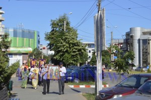 procesiune biserica ploaie botosani2