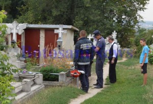 pompieri in cimitir1