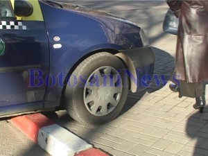 accident taxi in fata la spitalul judetean1