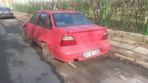 Cielo abandonat pe Aleea Curcubeului, in spatele Parcului Curcubeului Botosani