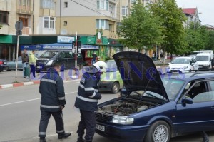 incendiu vw la mall pompieri