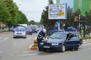 incendiu vw la mall pompieri2