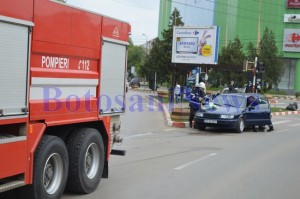 incendiu vw la mall pompieri3