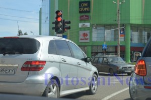 masina pe contrasens pe calea nationala botosani