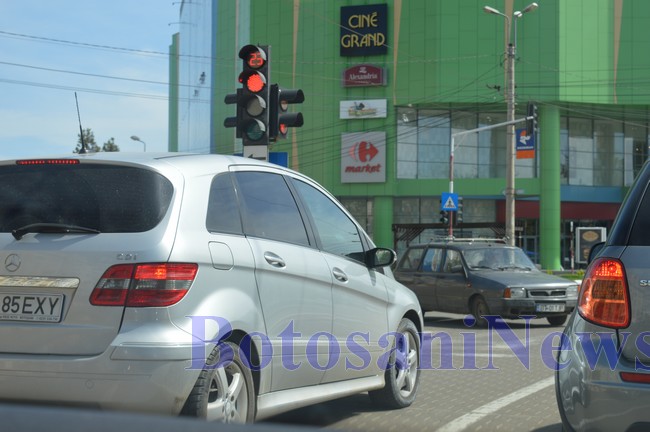 masina pe contrasens pe calea nationala botosani