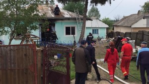 incendiu casa- pompieri - flamanzi- Botosani