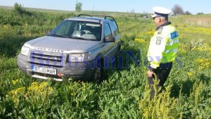 land rover accident stauceni