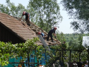 casa fara acoperis furtuna mihaileni