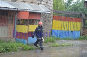 pompier la locuinta inundata