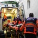 ambulanta aducându-l pe copilul de cinci ani la Spitalul de Copii Botoșani