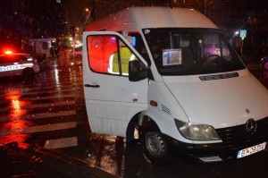 accident-microbuz-maxi-taxi-botosani